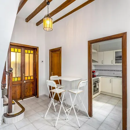 Rustica, Centrica & Agradable Bed & Breakfast